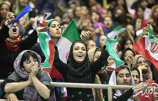 فدراسیون چگونه زنان تماشاچی را پیچاند؟